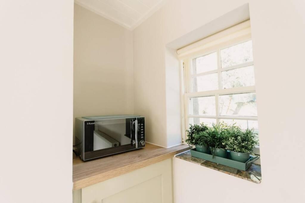 Factors House - A Comfy Cottage In Countryside Park With Wifi And Access To Bar And Pool بيرث المظهر الخارجي الصورة