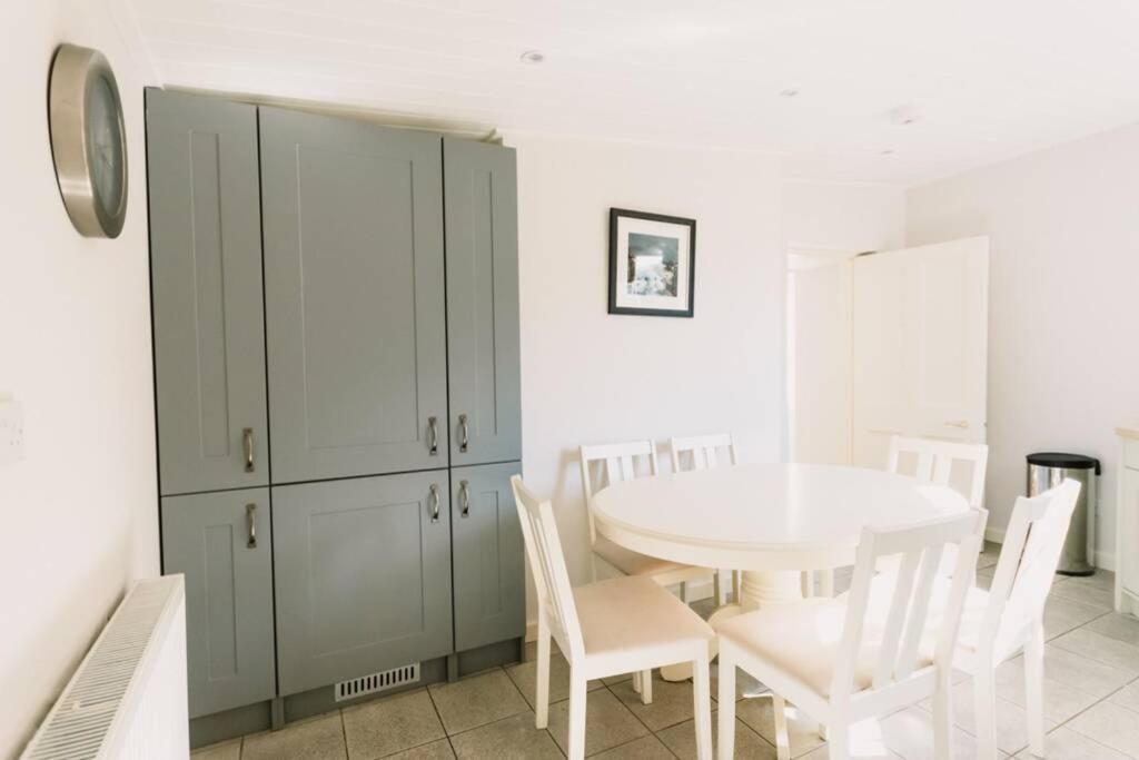 Factors House - A Comfy Cottage In Countryside Park With Wifi And Access To Bar And Pool بيرث المظهر الخارجي الصورة