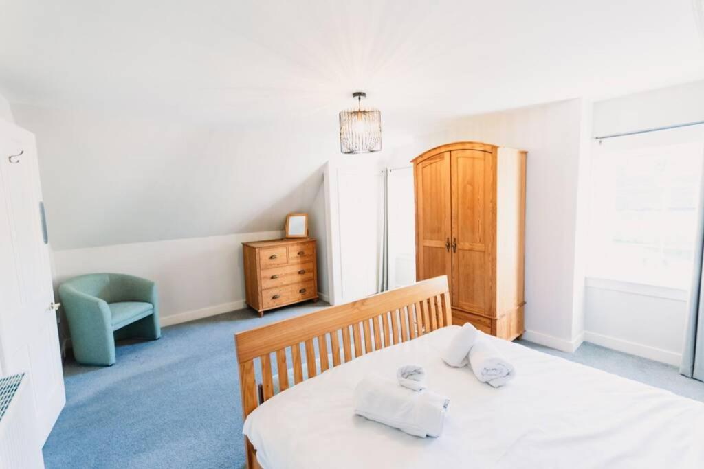 Factors House - A Comfy Cottage In Countryside Park With Wifi And Access To Bar And Pool بيرث المظهر الخارجي الصورة